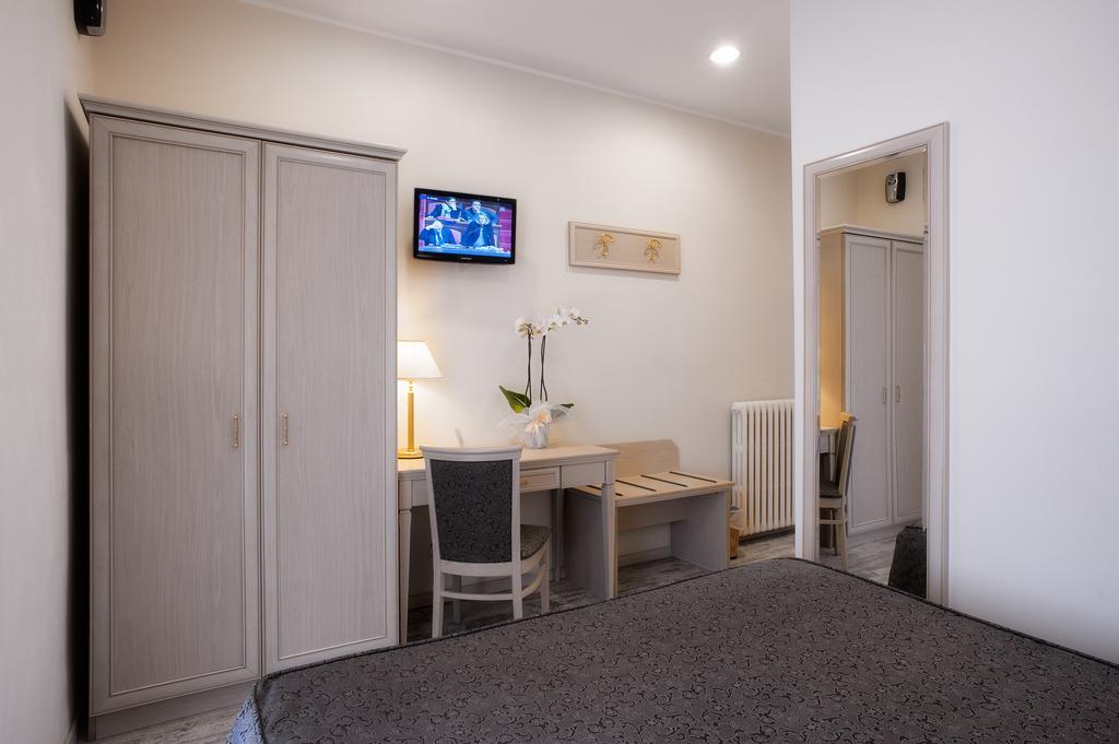 Hotel Cortese Σαν Ρέμο Δωμάτιο φωτογραφία